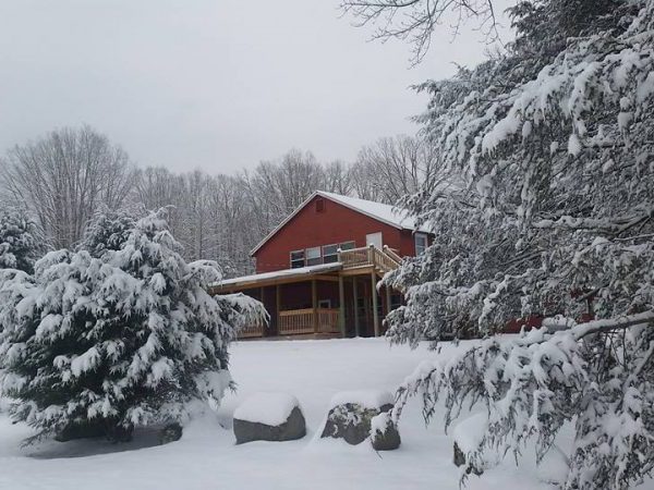 youth-lodge-in-the-snow_44894080401_o